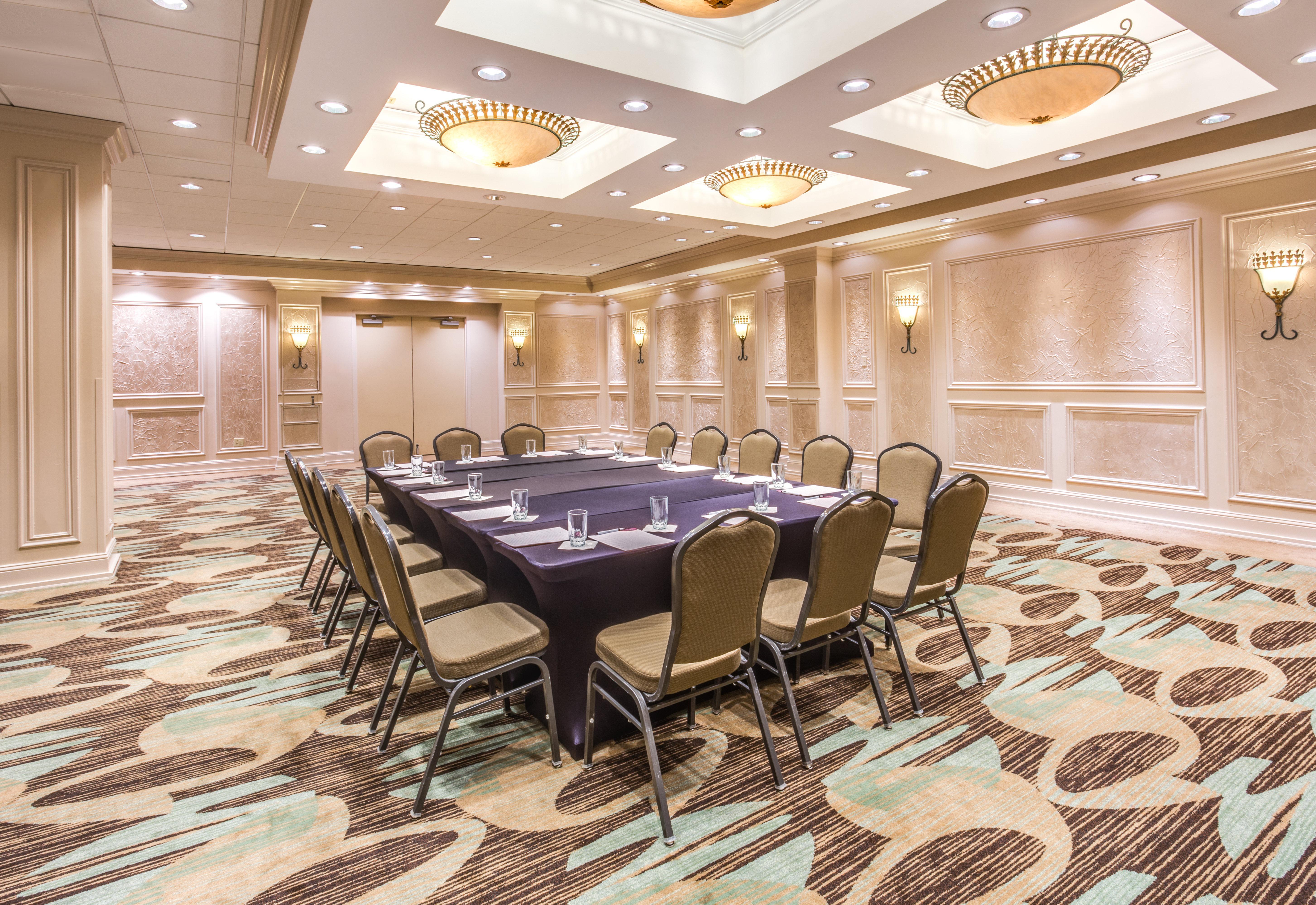 Готель Crowne Plaza Executive Center Baton Rouge By Ihg Екстер'єр фото